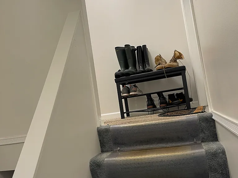 97 Downey Dr — Photo 4