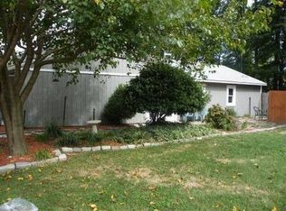 3 Newstead Cir, Chesapeake, VA 23320