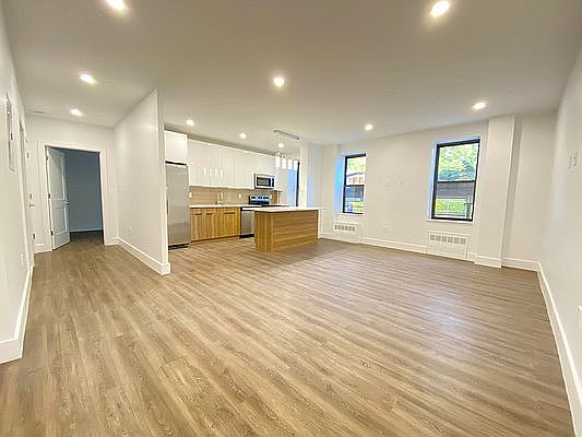 1st image of 1035 Washington Ave #1BA