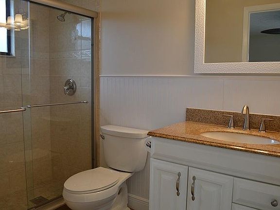 5th image of 357 NE Gulfstream Avenue