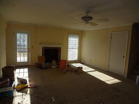 2nd image of 101 Little River Dr