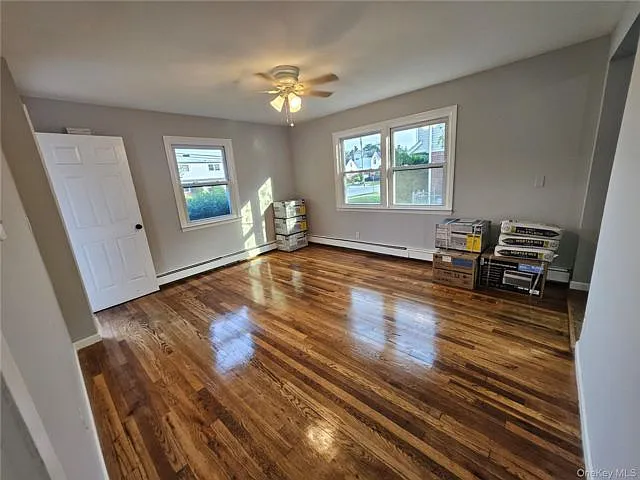 1571 Powers Ave — Photo 5