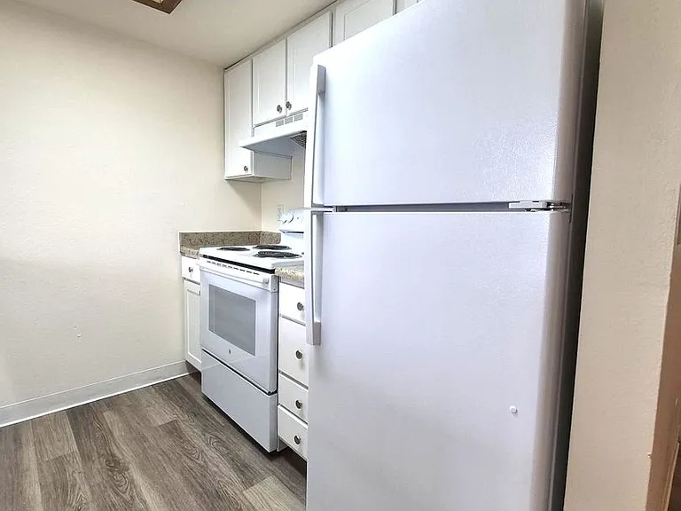 The Gardens Apartments — Photo 26