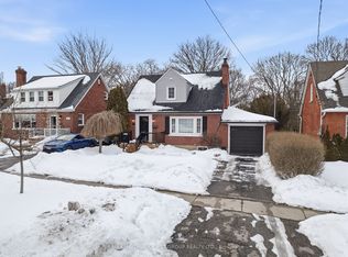 98 Sutherland Ave, Oshawa, ON L1G 2G5