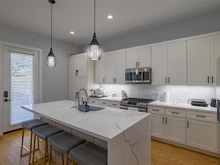 1854 W Tidwell Rd — Photo 10