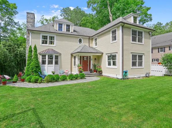 80 Brookside Dr, Greenwich, CT 06831