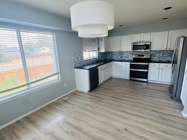 8510 Golden Eye Dr — Photo 19