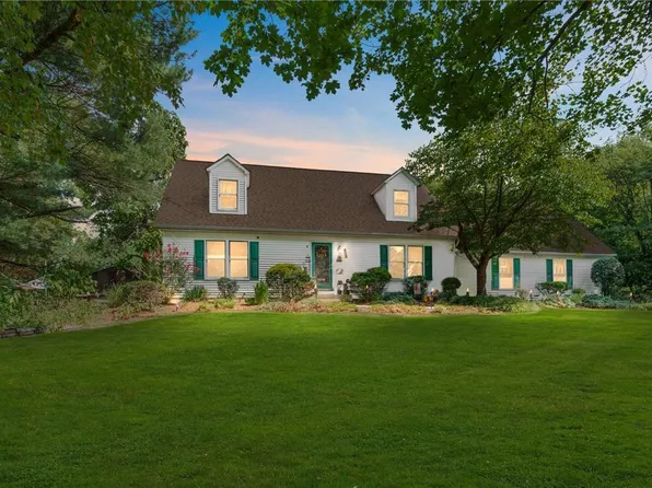 1235 3rd Ave, Gilbertsville, PA 19525