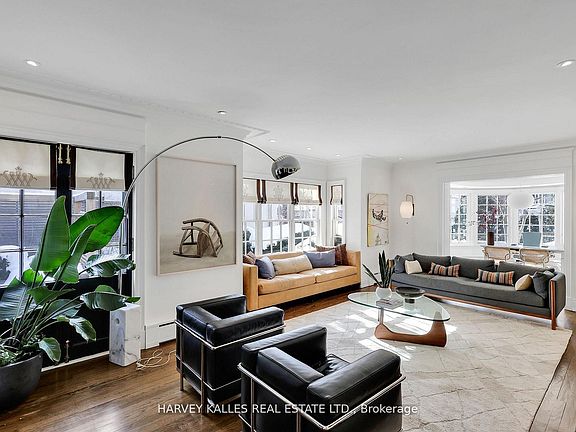 5th image of 444 Russell Hill Rd