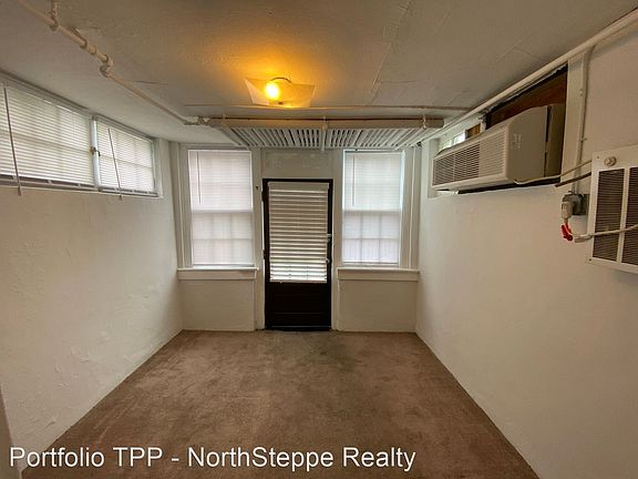 5th image of 2316 N High St #5413271