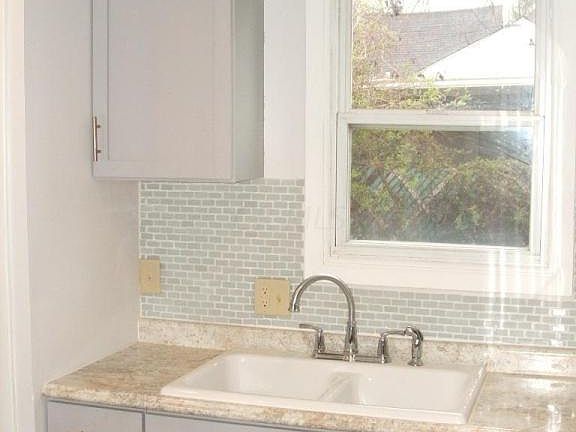 5th image of 626 Westphal Ave