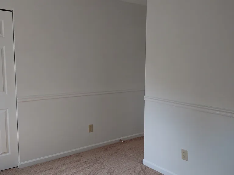 This photo has not been altered in any way: no edits or filters have been applied to try to deceive the viewer by having the room appear larger or brighter than it actually is.