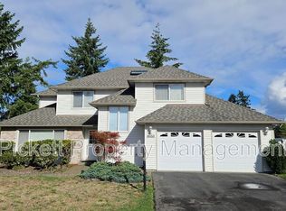 6453 Grand Pine Loop NE, Bremerton, WA 98311