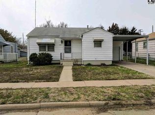 1427 N Prairie Ave, Hutchinson, KS 67501