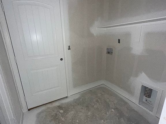 5th image of 779 Gussy Ln