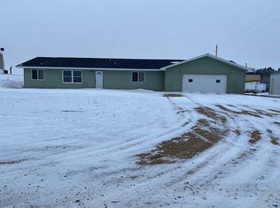 16860 100th St SW, Minot, ND 58701