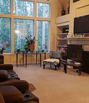 FAMILY ROOM + WALL WINDOWS