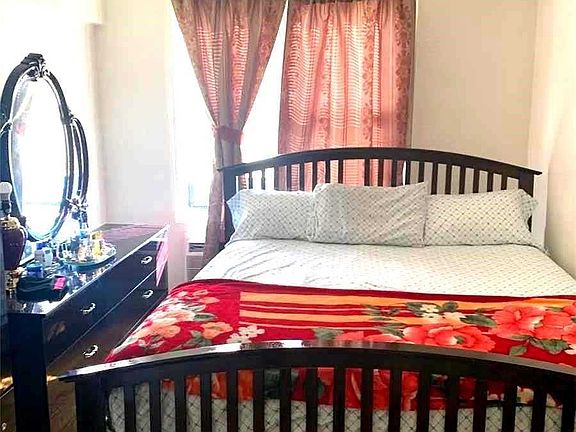4th image of 17545 88th Ave APT 5N