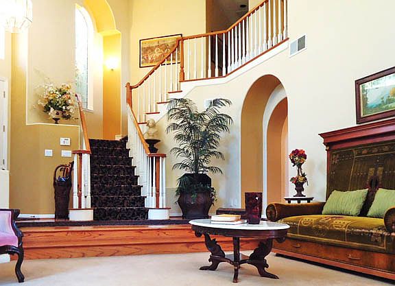 5th image of 21130 Brunnell Ct