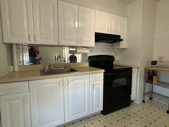 2nd image of 29 N Kensington Ave Floor 2