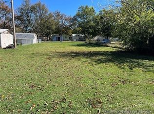 207 S Orphan St, Pryor, OK 74361