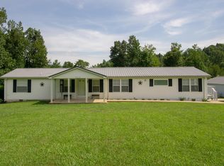 1035 Brushy Rd, Centerville, TN 37033