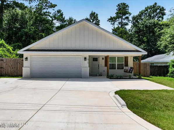 975 Luawai Way, Diamondhead, MS 39525