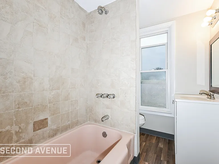 127 E 15th Ave — Photo 8