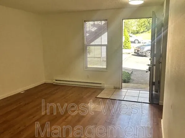 3707 Sunset Way APT 3, Longview, WA 98632