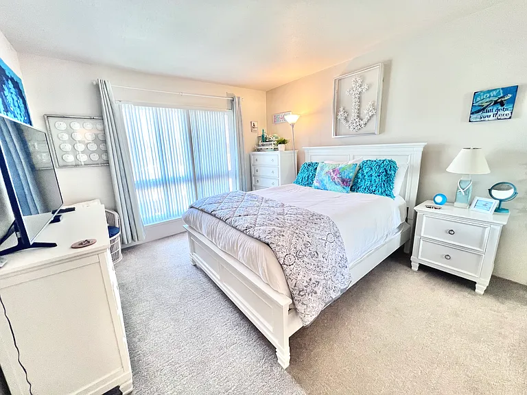 154 N Shore Dr — Photo 37