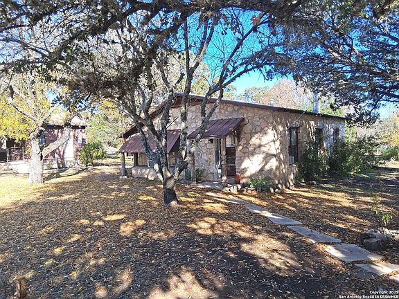 4th image of 10484 Park Road 37
