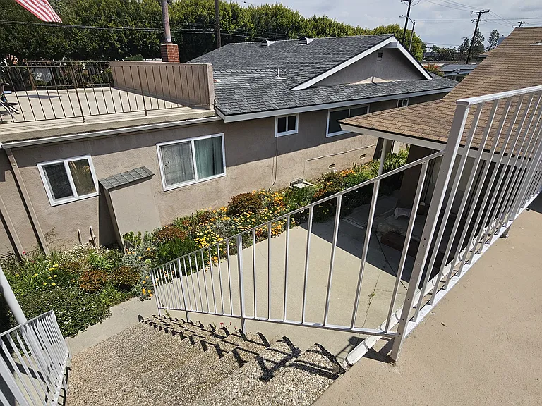 21007 Ladeene Ave #C — Photo 5