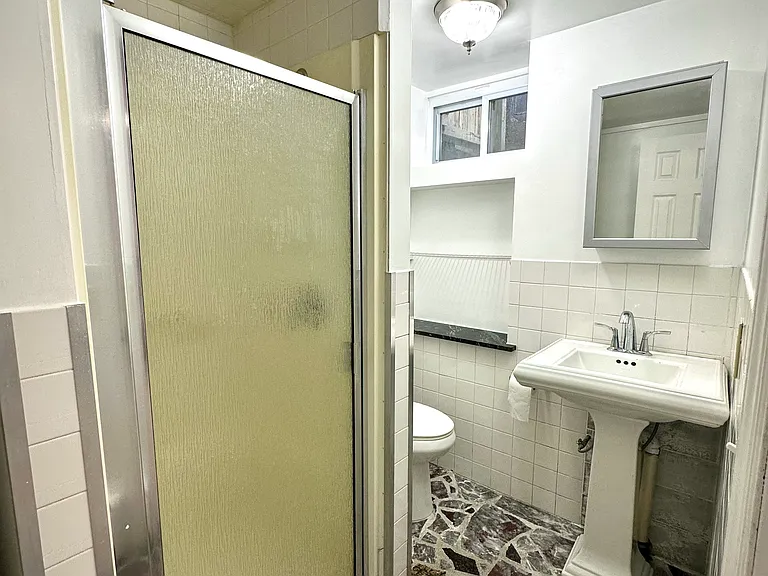 51 Yale Ave — Photo 7