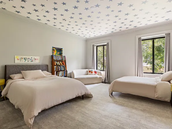 354 West 20th Street image 16 of 25