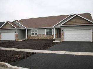 2224 Maggie Ln, Sycamore, IL 60178