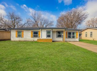 3625 Aurora St, Haltom City, TX 76117