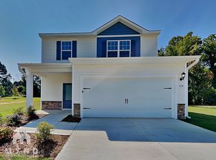 218 Taverners Ln, Angier, NC 27501