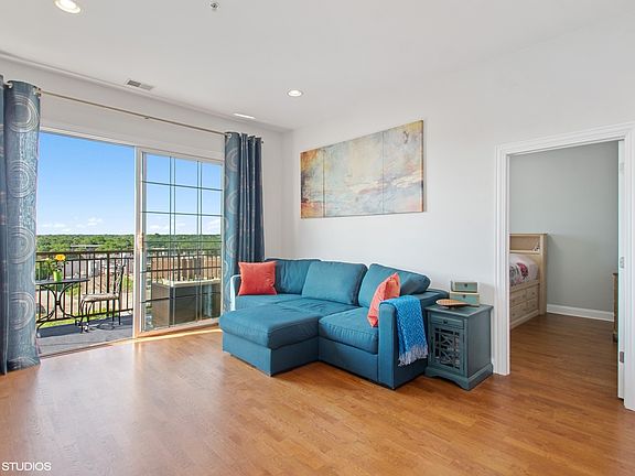 4th image of 4953 Oakton St Unit 705