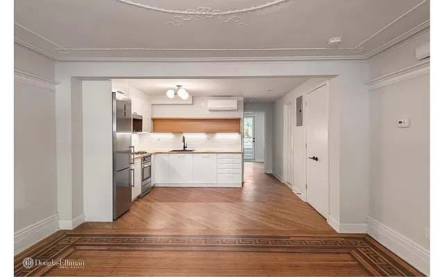 Rented by Douglas Elliman | media 20