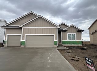 975 SW Boulder Dr, Grimes, IA 50111