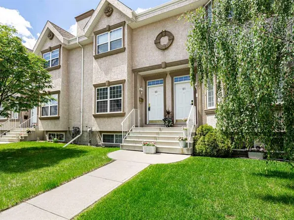 53 E Adams Close, Red Deer, AB T4R 2W4