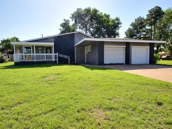205 N Jefferson St, Cheney, KS 67025
