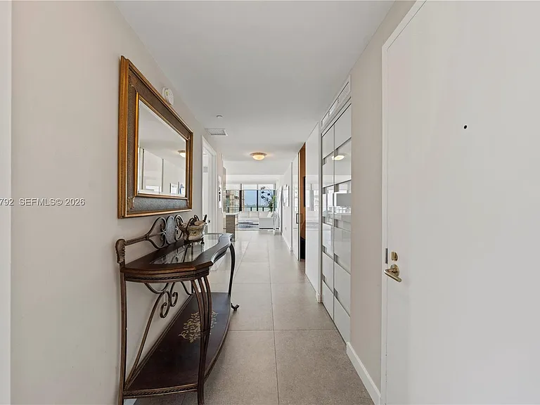 460 NE 28th St #2001 — Photo 31