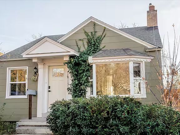 2nd image of 1152 E Roosevelt Ave