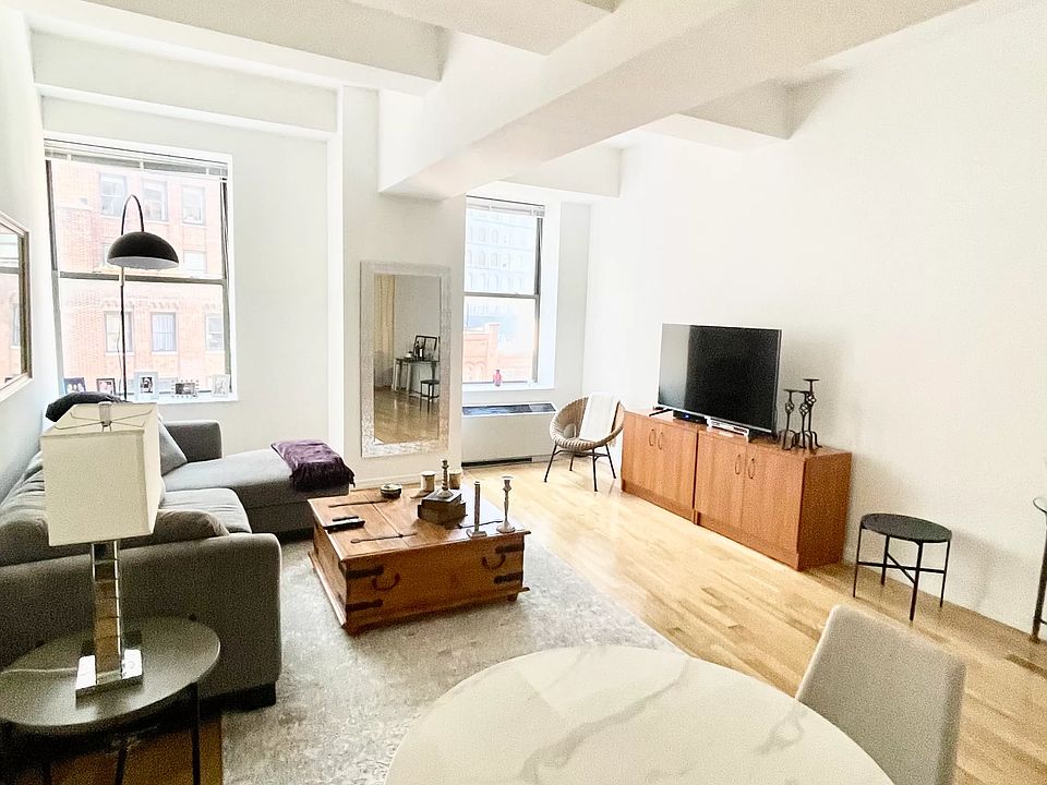 1st image of 99 John St APT 1124