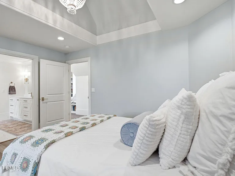 71 W Farm Springs Ln — Photo 65