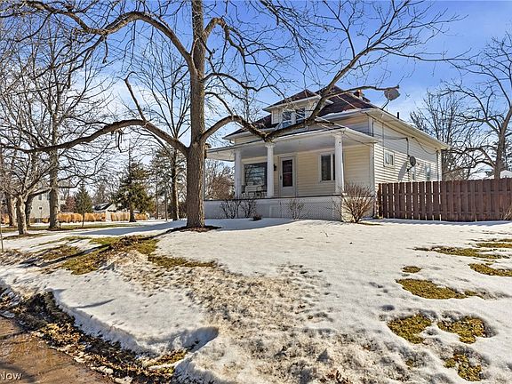 3rd image of 6312 E Pleasant Valley Rd