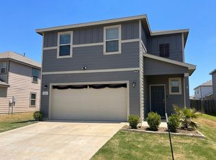2525 Ayers Dr, Seguin, TX 78155
