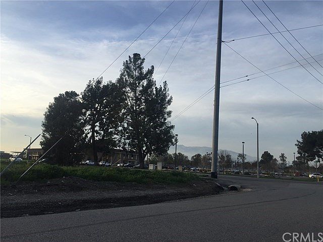 2nd image of Arrow Blvd