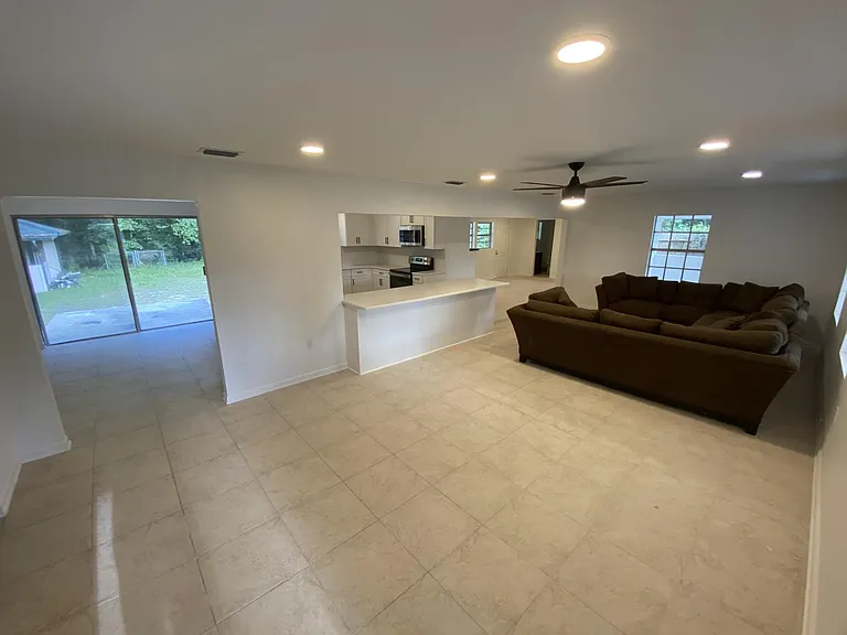 1489 Cypress St — Photo 6